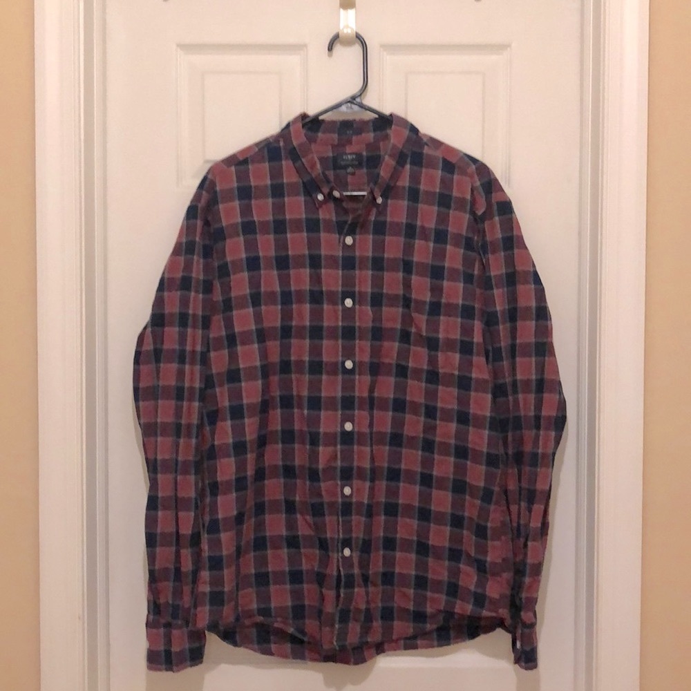 Men’s J. Crew button down long sleeve shirt